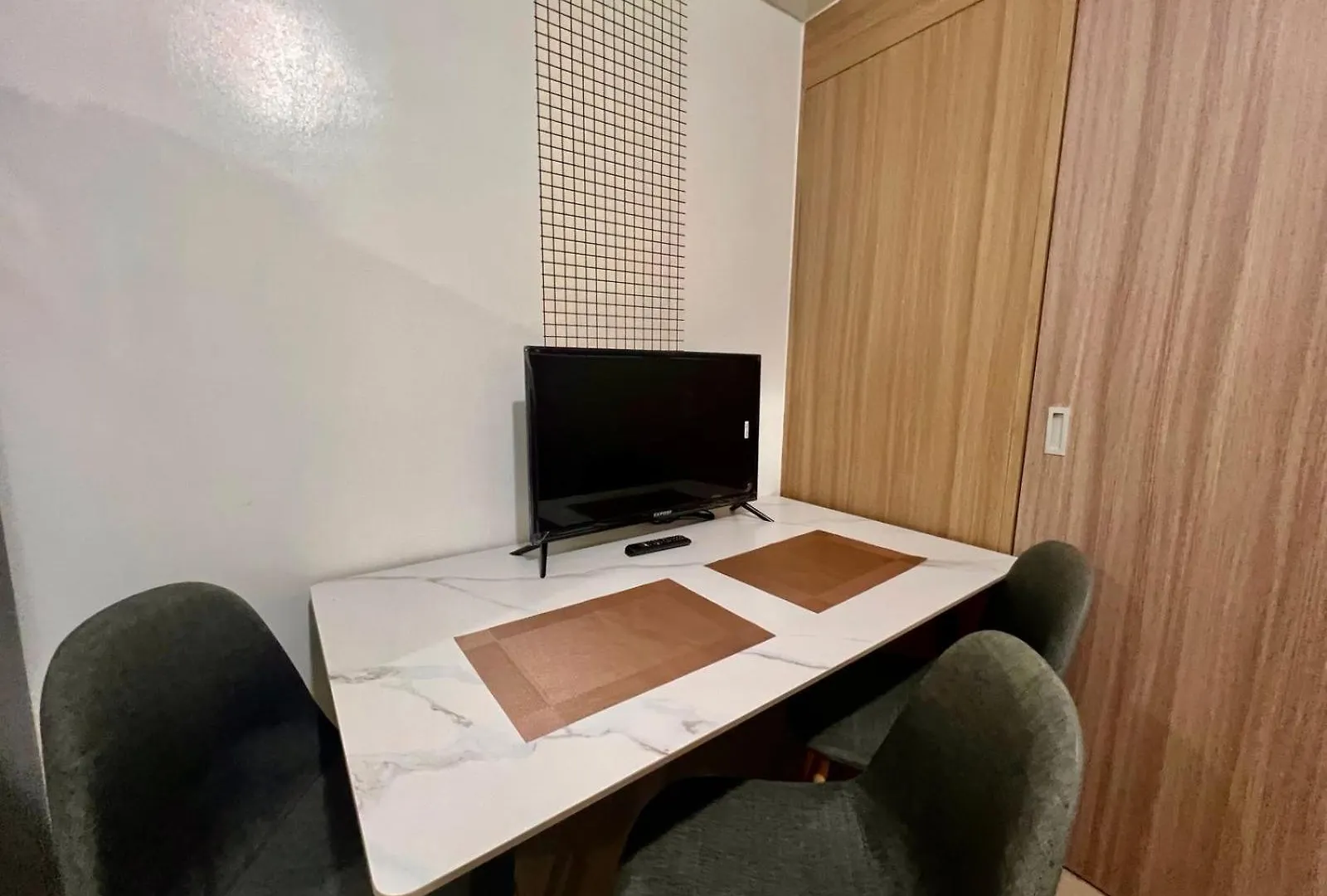 Aparthotel Mall Of Asia - Aseana Residences Shore Apartments Manila