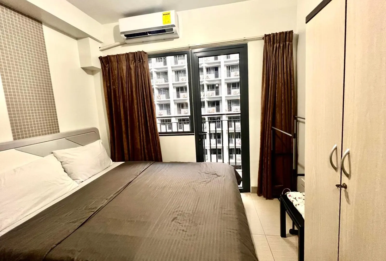 Aparthotel Mall Of Asia - Aseana Residences Shore Apartments Manila
